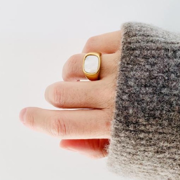 Signet shell ring - Picture 6 of 6